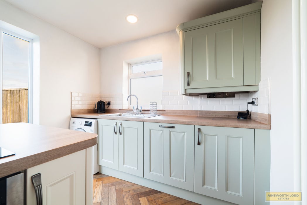 Property image 7 of 35