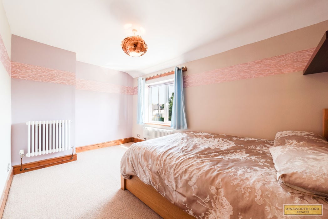 Property image 19 of 35