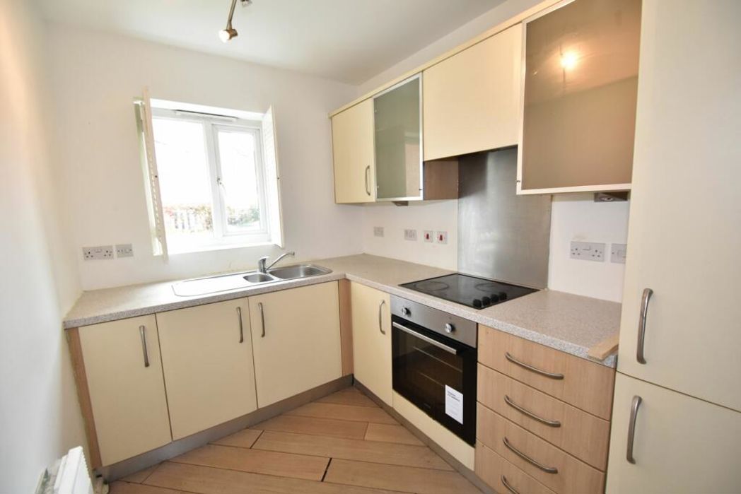 Property image 2 of 8
