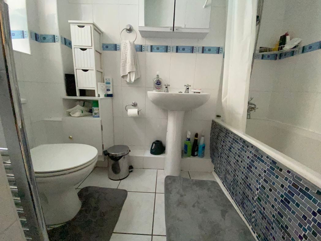 Property image 10 of 12