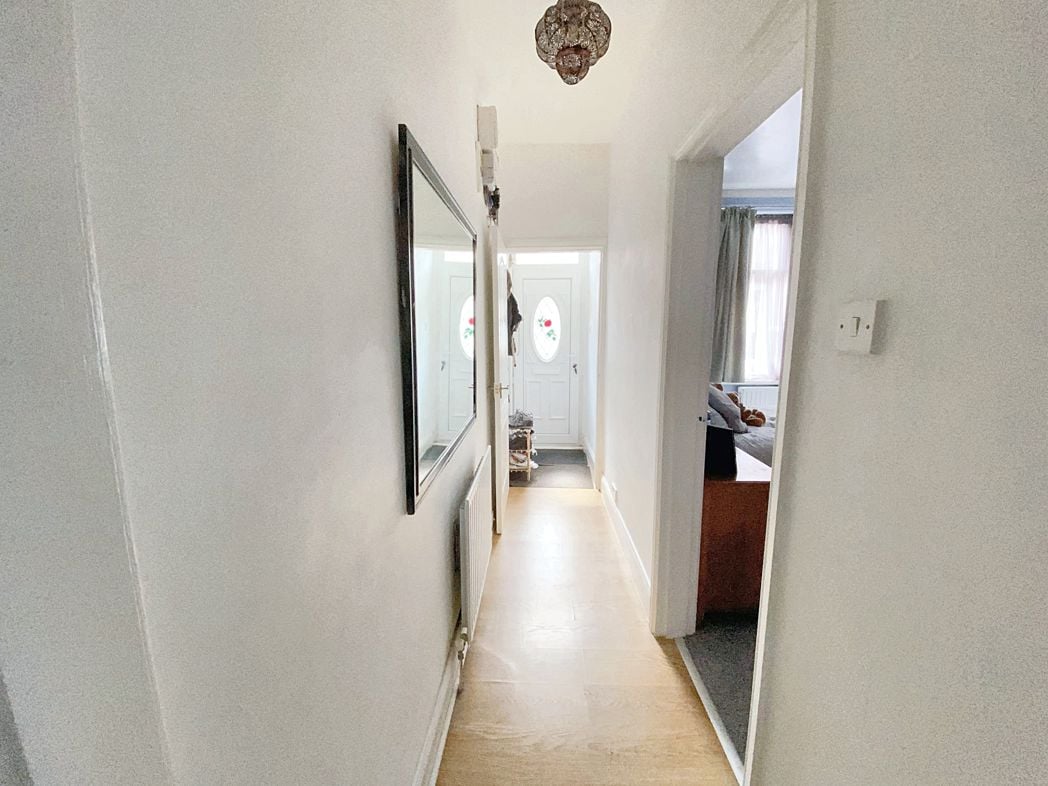 Property image 5 of 12