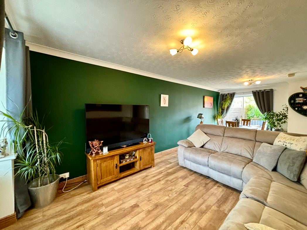 Another Living Room Image