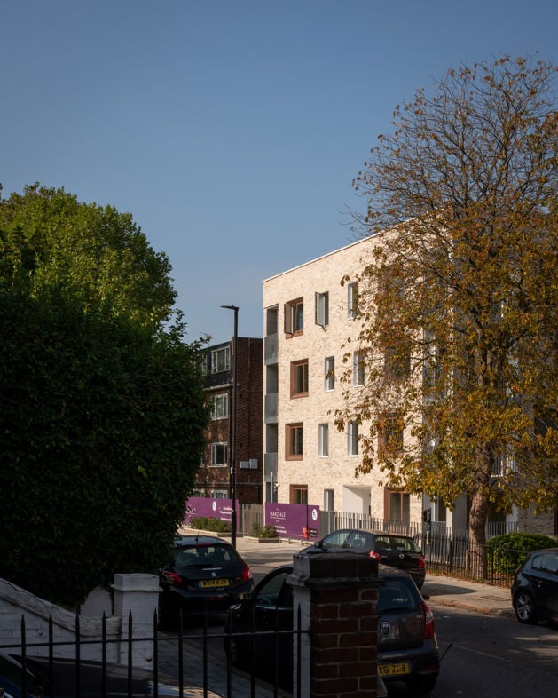 Air Space Opportunity, 75, Streatham, London, SW16 2JN