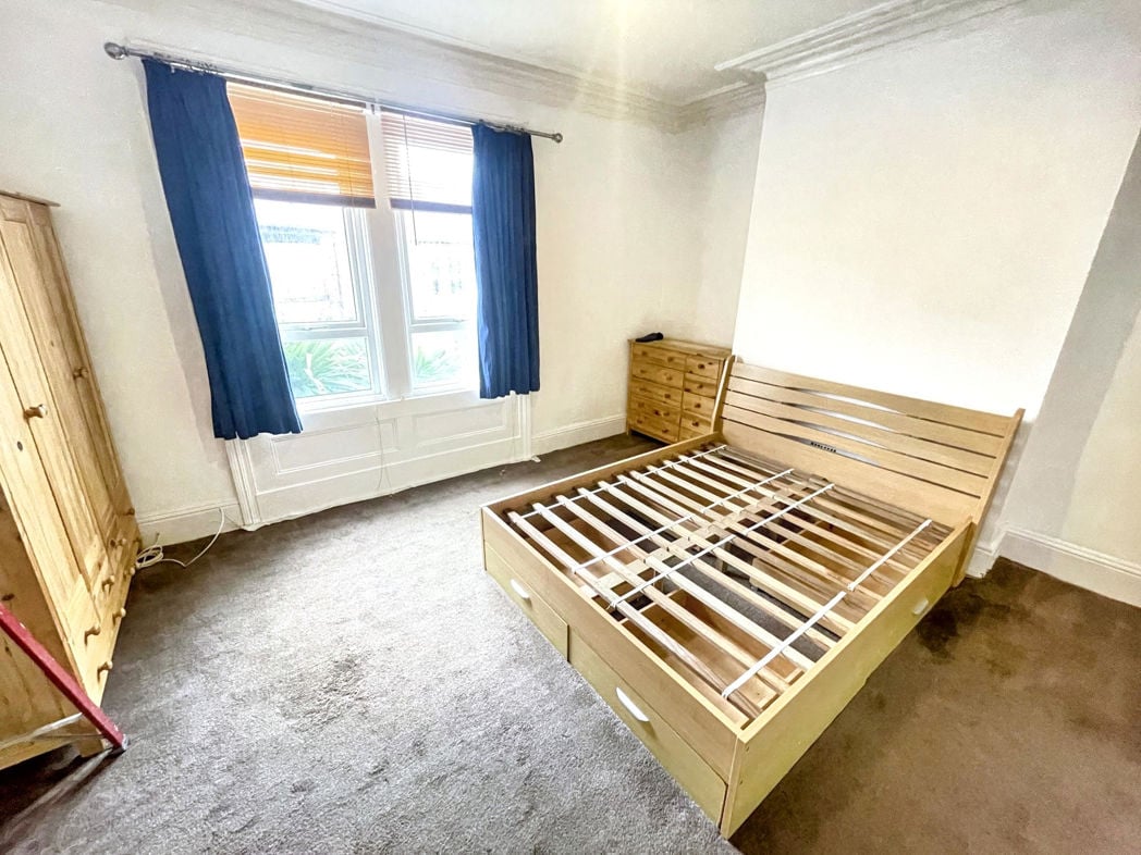 Property image 6 of 8