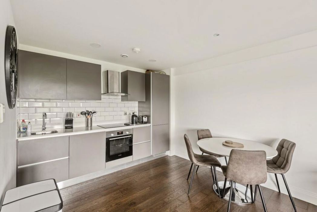Property image 5 of 12