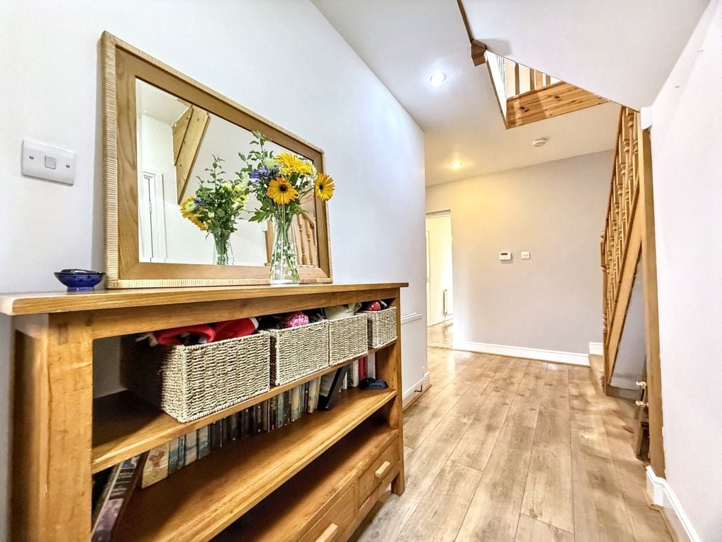 Property image 17 of 27