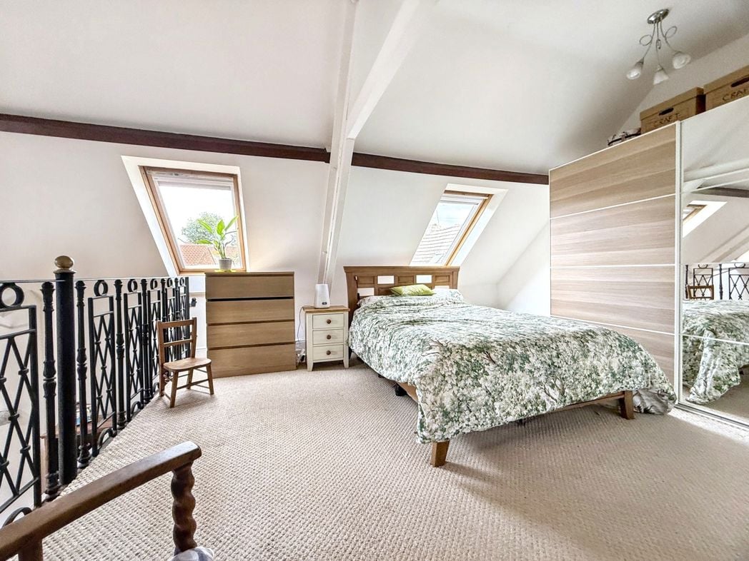 Property image 18 of 27