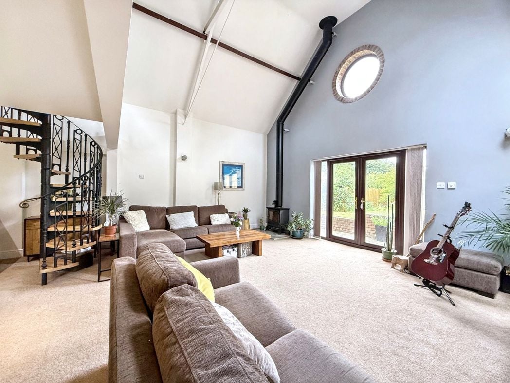 Property image 8 of 27