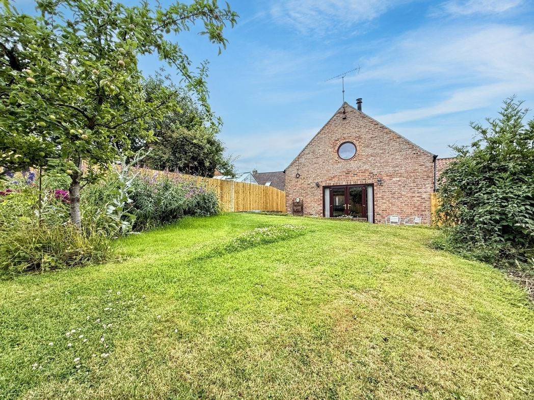 Property image 3 of 27