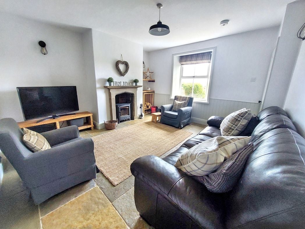 Property image 11 of 22