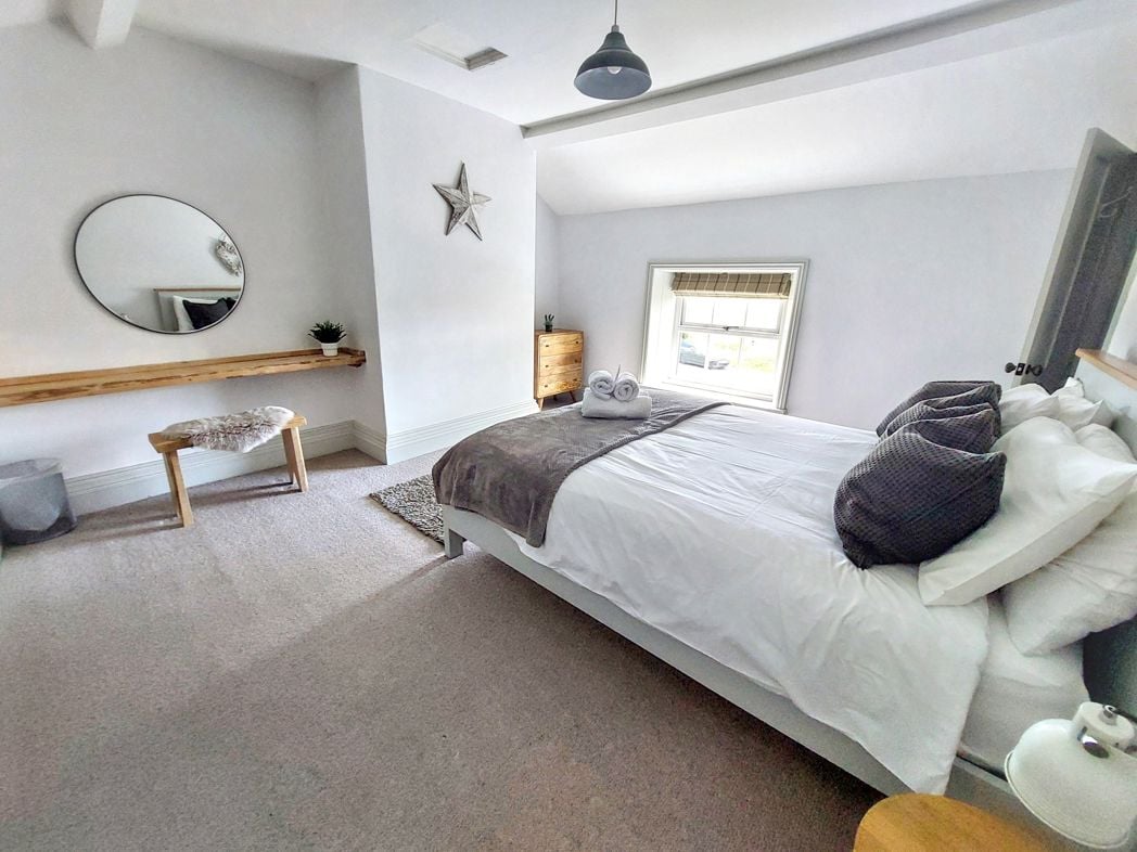 Property image 14 of 22