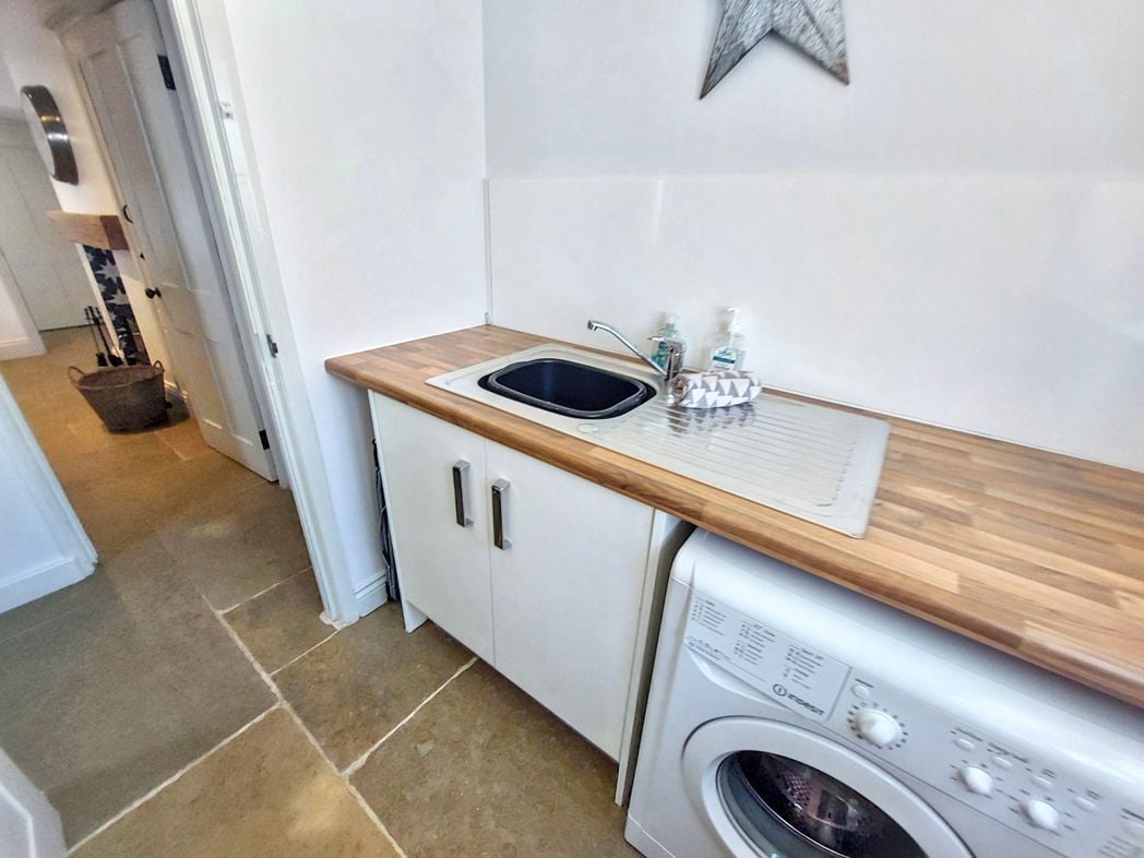 Property image 8 of 22