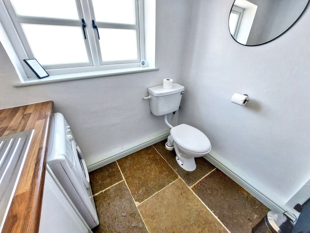 Property image 9 of 22