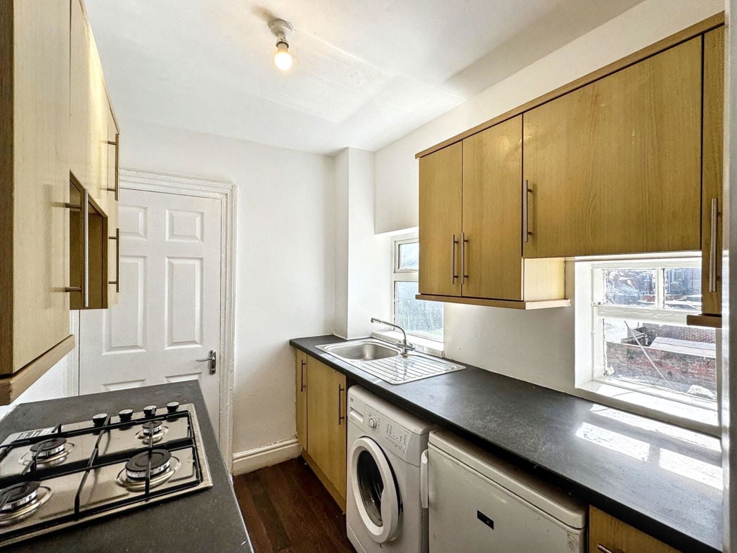 Property image 3 of 12