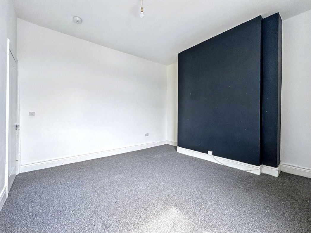 Property image 5 of 12