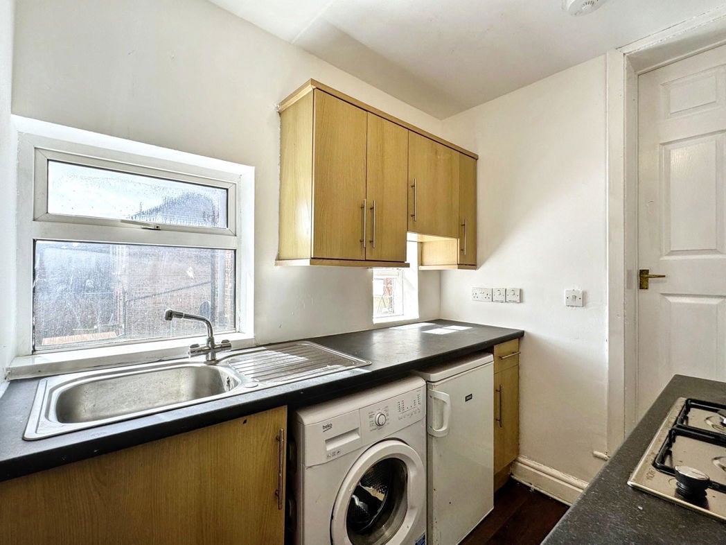 Property image 6 of 12