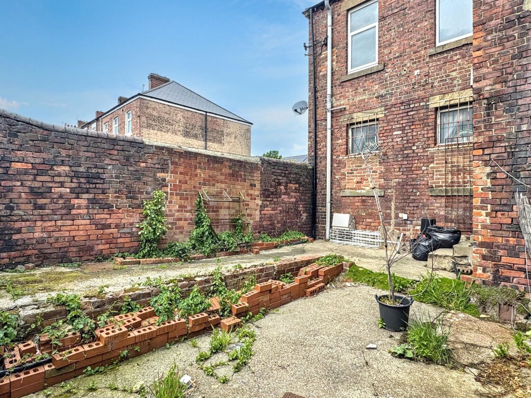 Property image 11 of 12