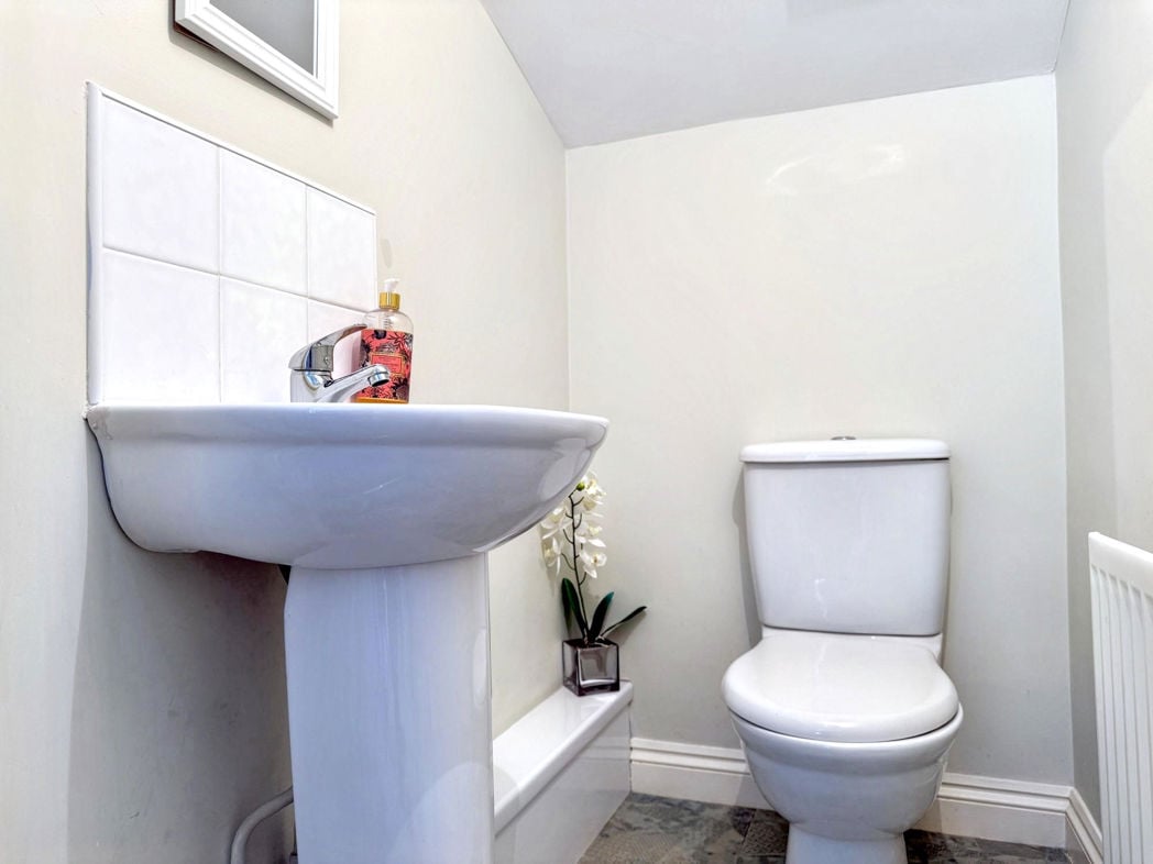 Property image 35 of 40