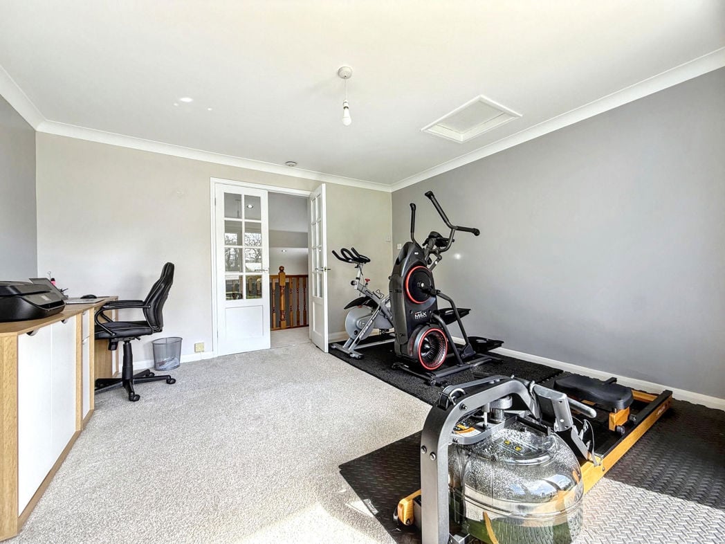 Property image 34 of 40