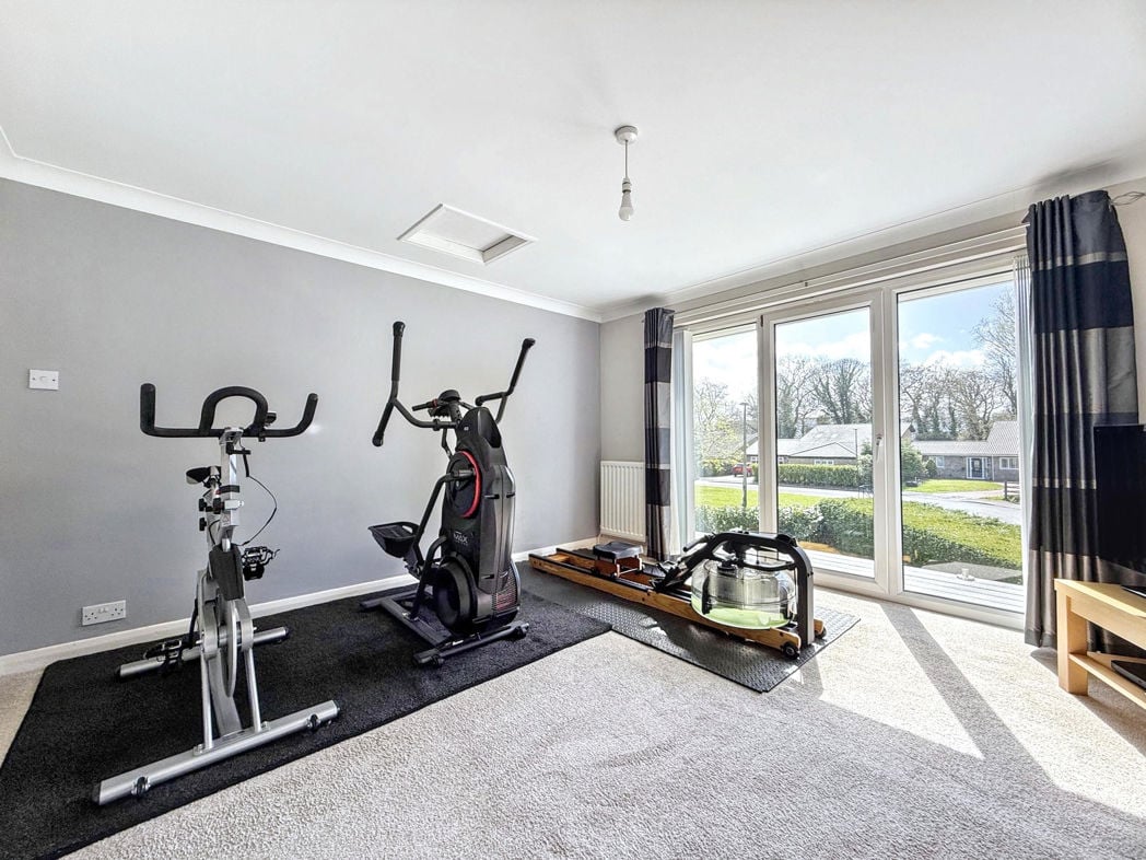Property image 32 of 40