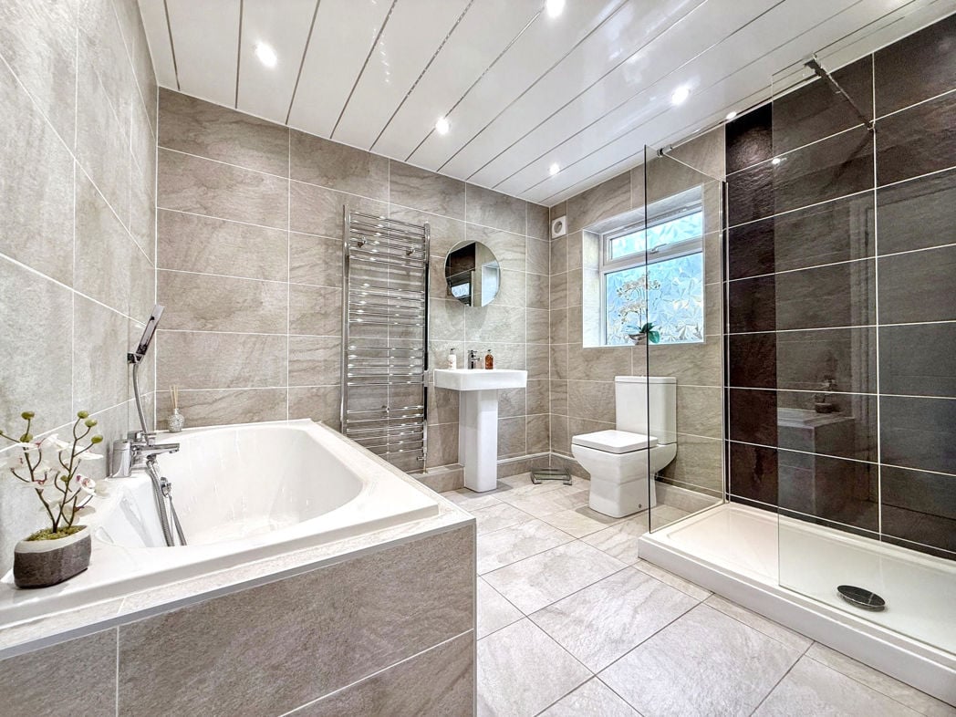 Property image 23 of 40