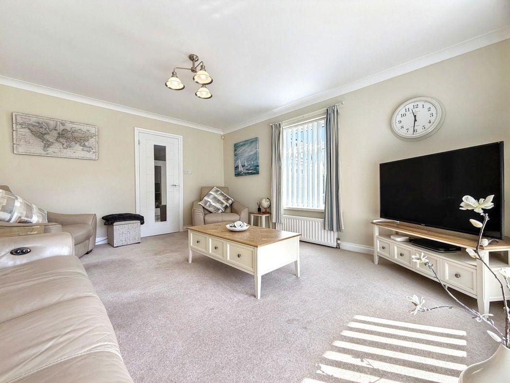 Property image 16 of 40