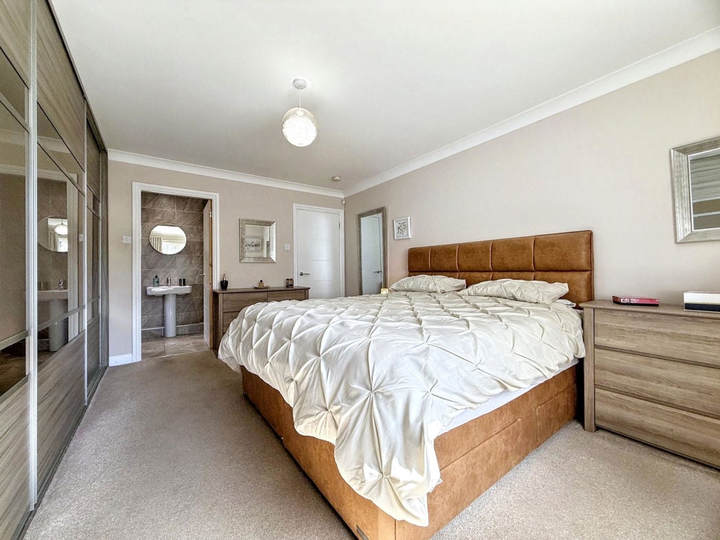 Property image 17 of 40
