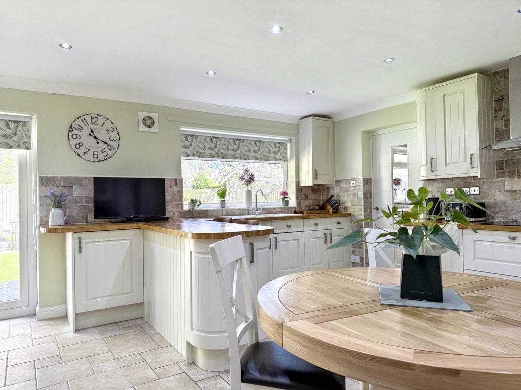 Property image 10 of 40