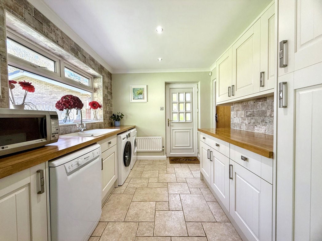 Property image 13 of 40