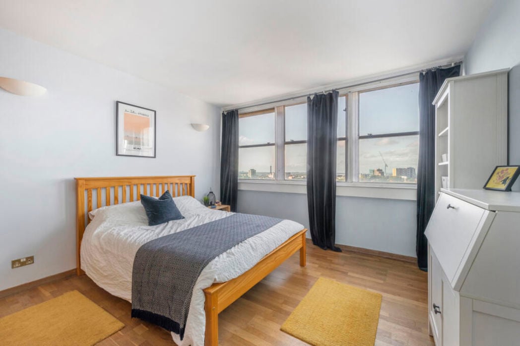 Property image 5 of 8