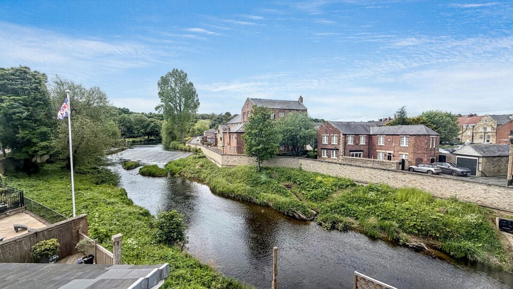 Property image 23 of 23