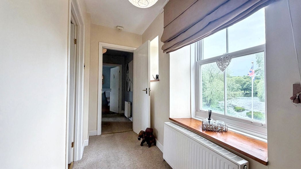 Property image 10 of 23