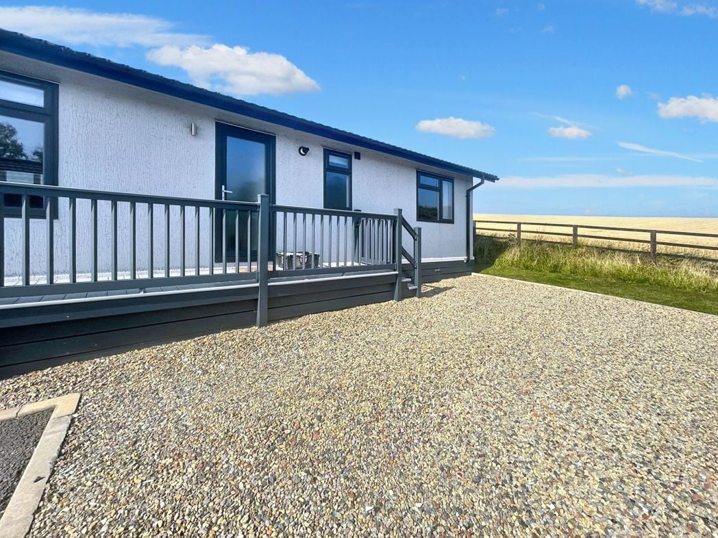 Property image 4 of 17