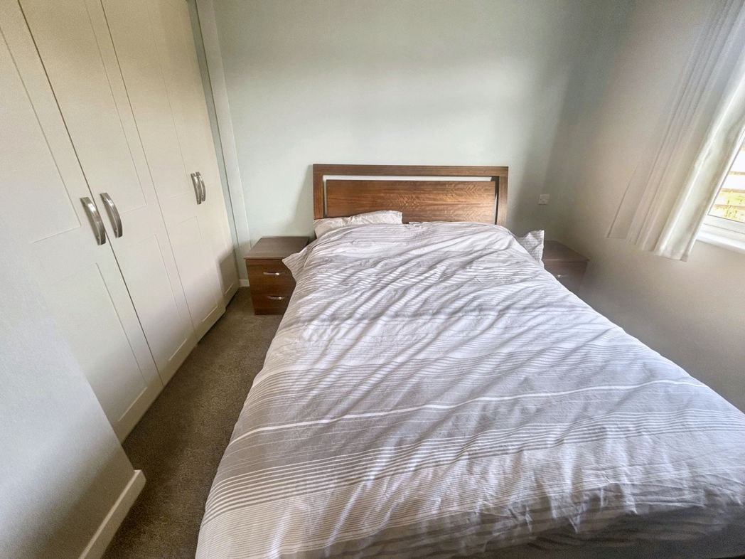 Property image 15 of 17