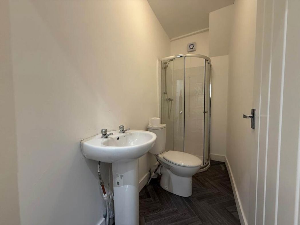 Property image 4 of 7