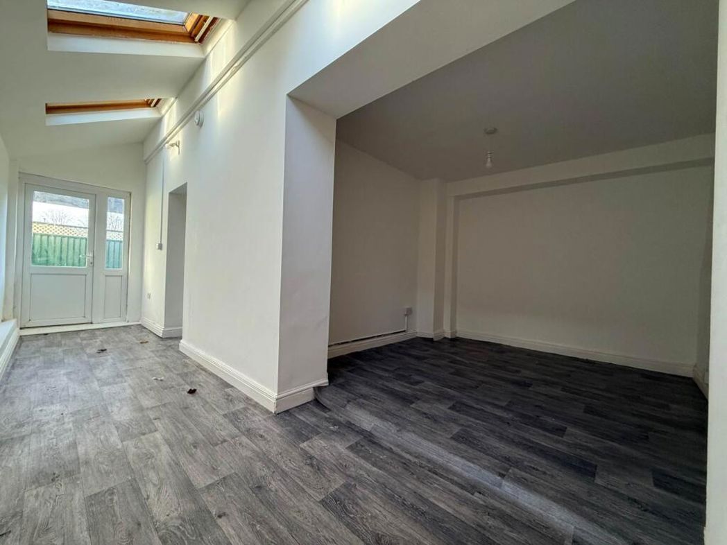 Property image 5 of 7