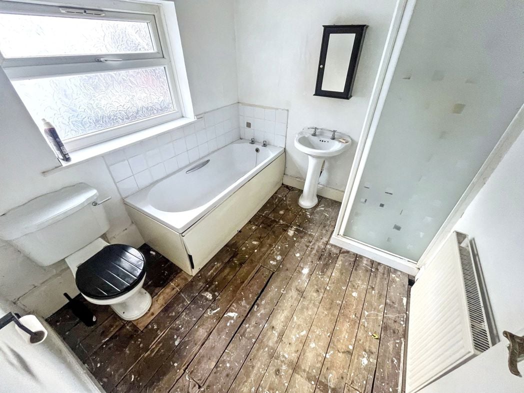Property image 8 of 8