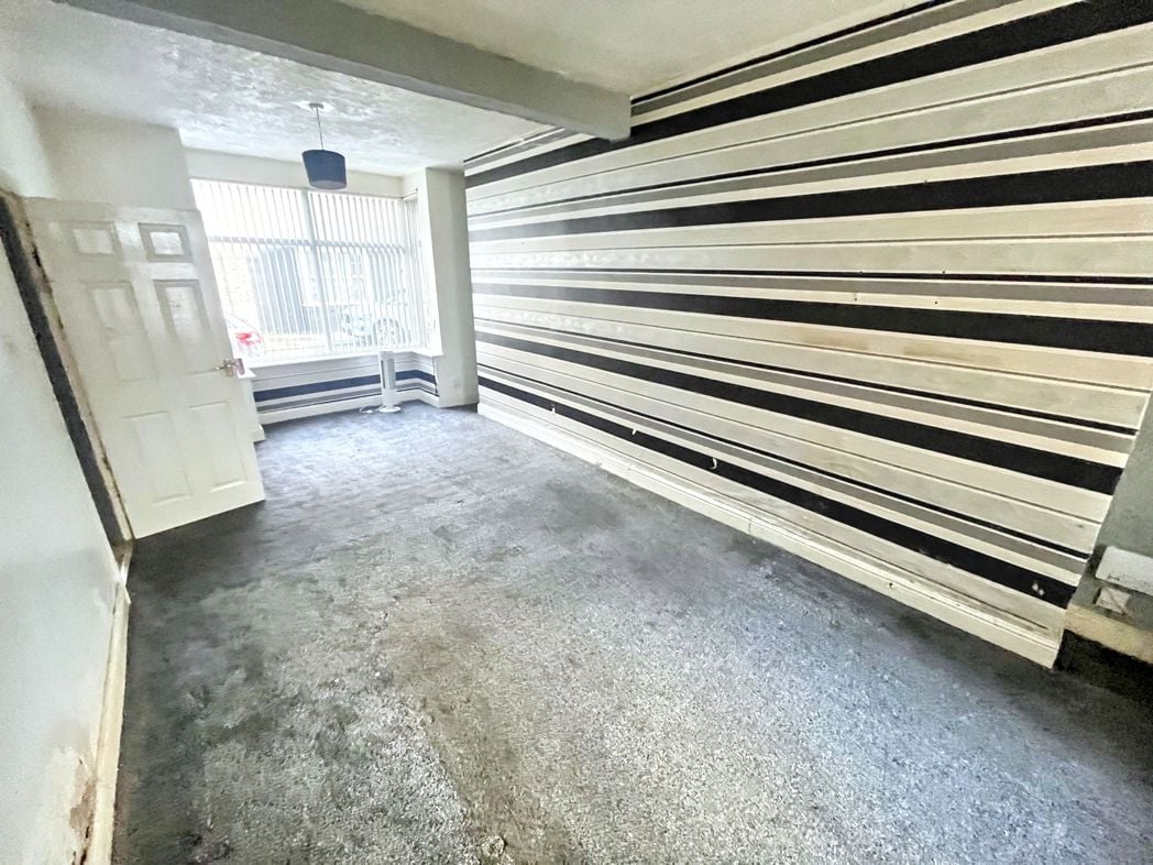 Property image 3 of 8