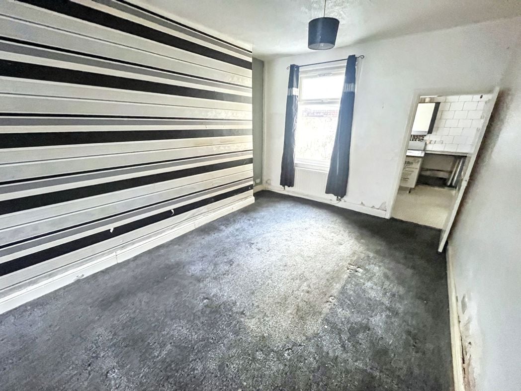 Property image 4 of 8