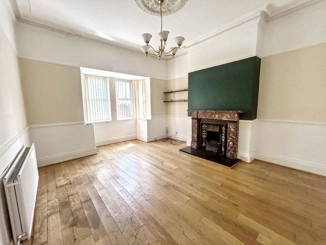 Property image 3 of 21