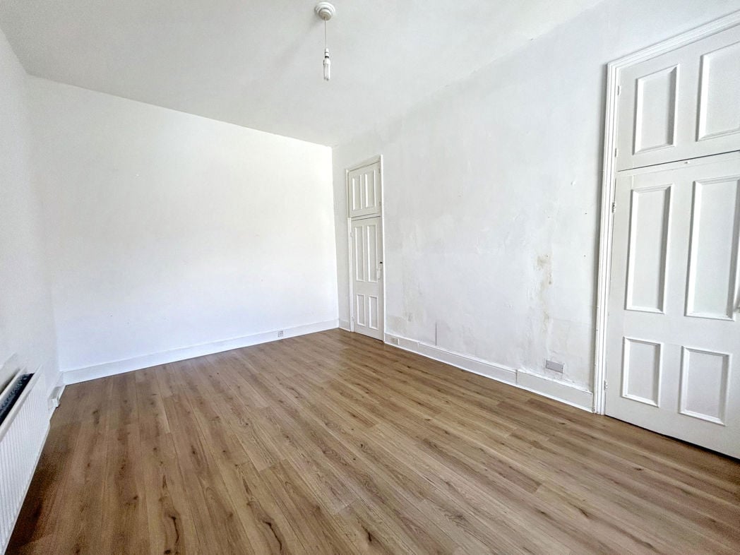 Property image 5 of 21