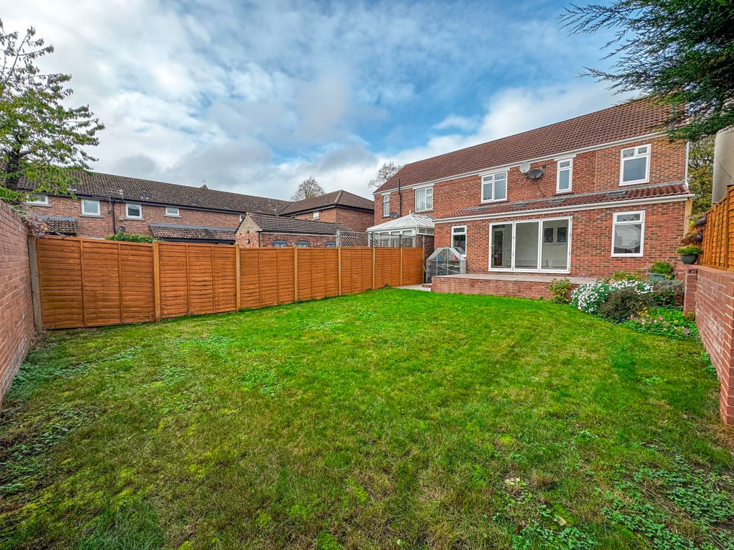 Property image 12 of 15