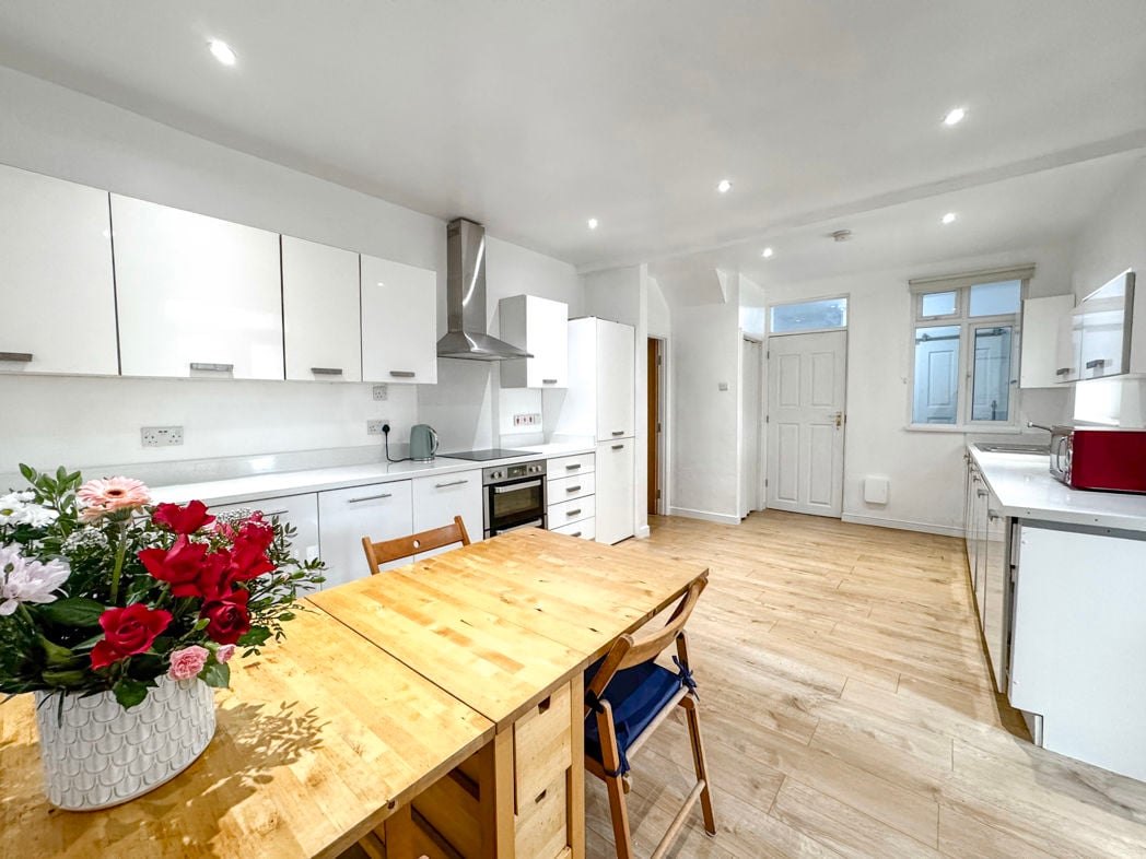 Property image 3 of 15