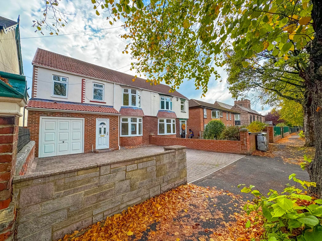 Property image 1 of 15