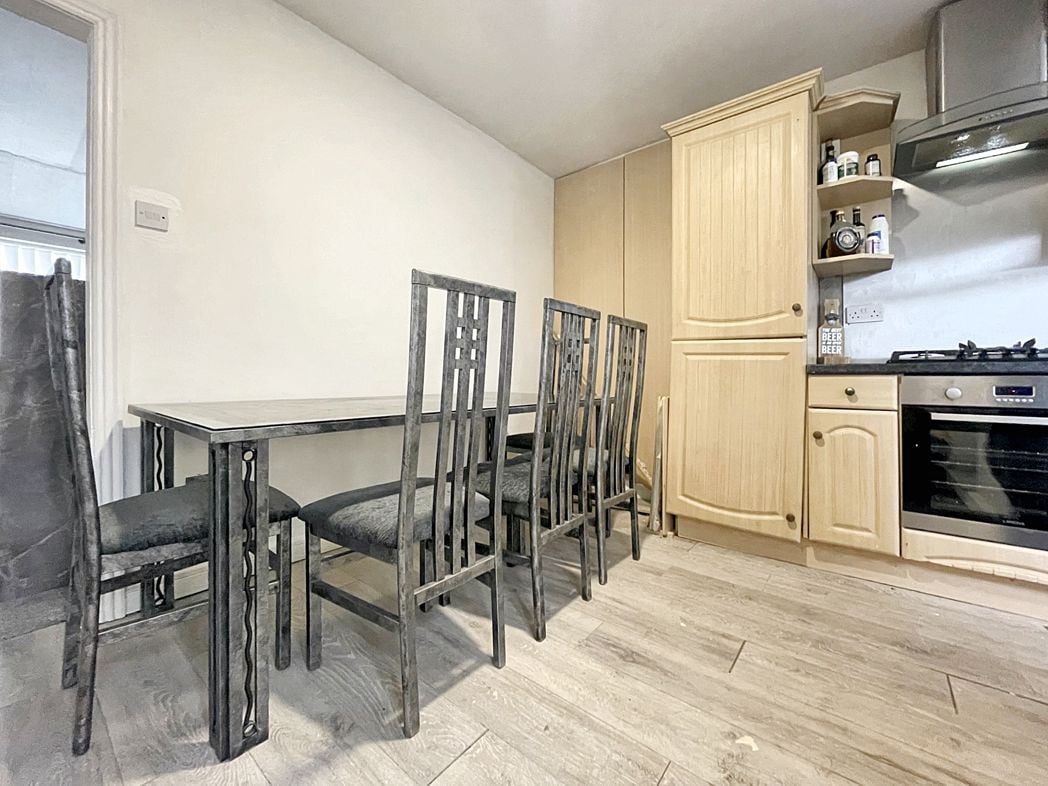 Property image 6 of 14