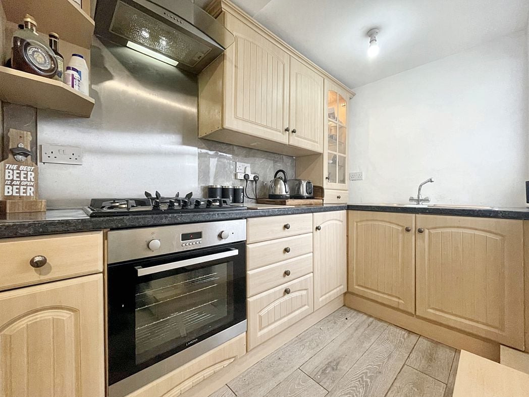 Property image 5 of 14