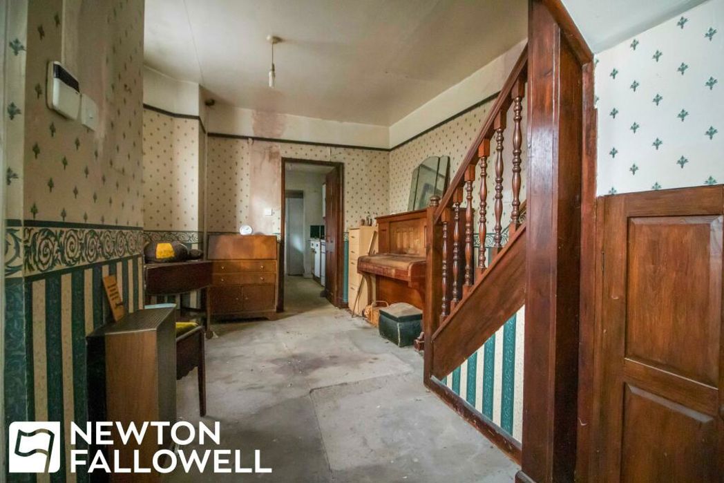 Property image 2 of 8