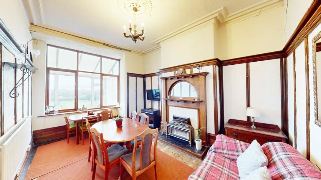 Property image 3 of 25