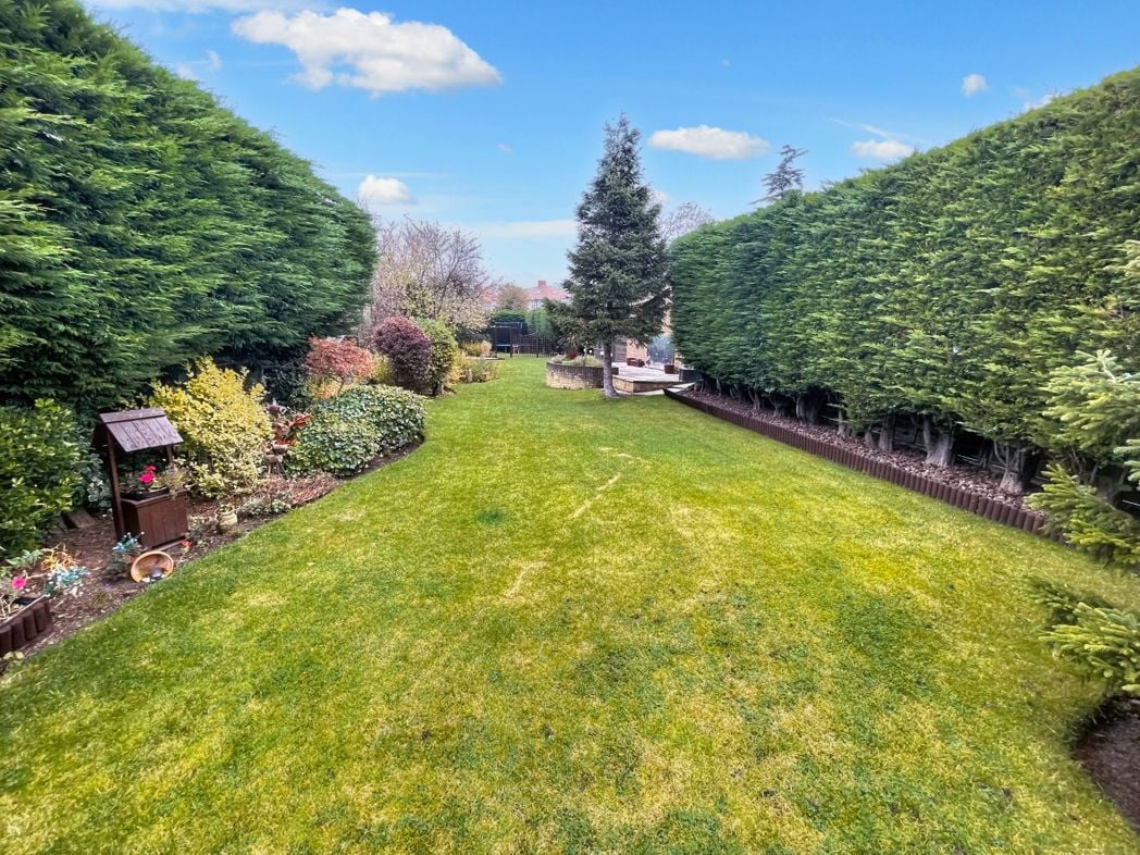 Property image 25 of 25