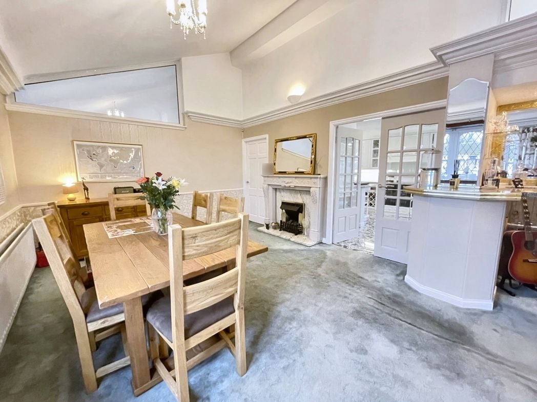 Property image 10 of 25
